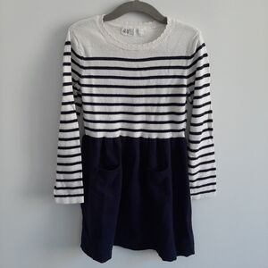 𝅺H&M Fine Knit Light Sweater Dress size 4-6Y